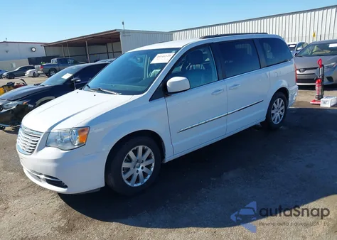 2016 Chrysler Town & Country Touring z USA, uszkodzony, nr VIN 2C4RC1BG7GR259700